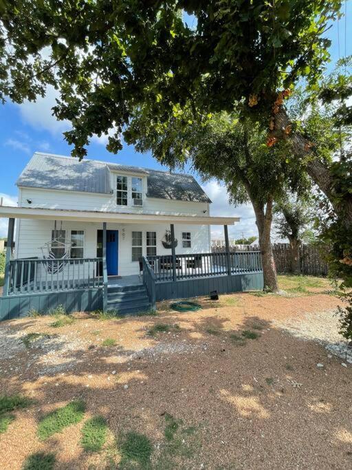 The Paddock House At Blanco Texas Villa Exterior photo